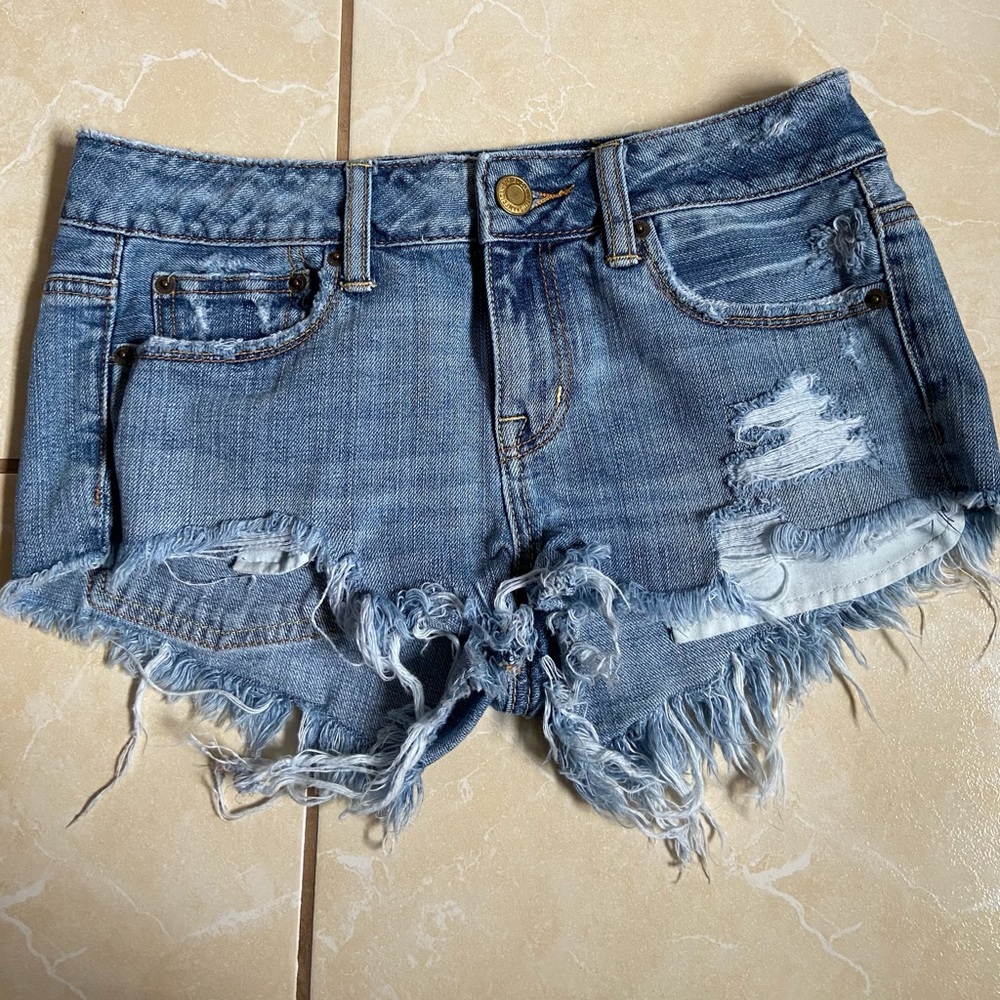 AE Jean shorts!
